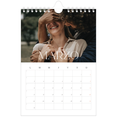 Calendario personalizado A5 — Más grandioso que la vida [Marzo]