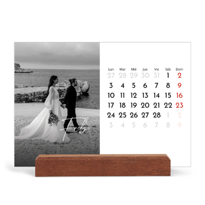 Calendario de mesa con base de madera - apaisado  — Escritura elegante [Febrero]