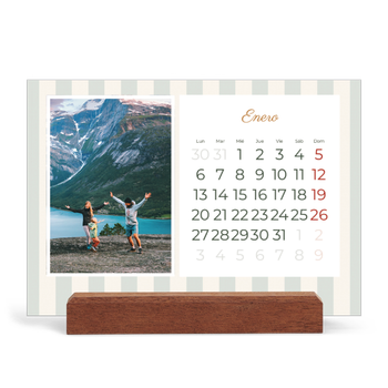 Calendario de mesa con base de madera - apaisado — Letras y rayas