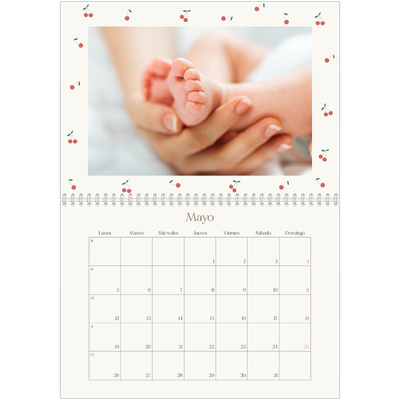 Calendario personalizado doble A4 — Pequeñas cerezas [portada]