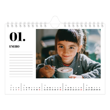 Calendario personalizado A5 horizontal — Serif y momentos