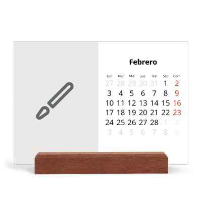 Calendario de mesa con base de madera - apaisado  — Diseña tu producto [Febrero]