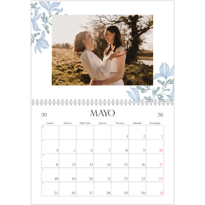 Calendario personalizado doble A4 — Romance en blanco y azul [portada]
