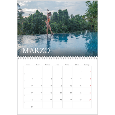 Calendario personalizado doble A4 — Serif sencillo [Marzo]