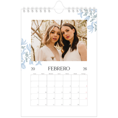 Calendario personalizado A5 — Romance en blanco y azul [Febrero]