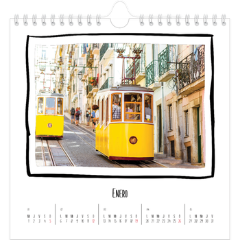 Calendario personalizado cuadrado — Momentos en retro