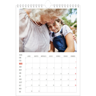 Calendario personalizado A4 — Reflejos rojos [Marzo]
