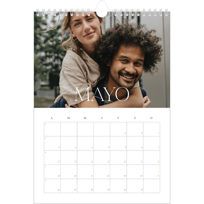 Calendario personalizado A4 — Más grandioso que la vida [portada]