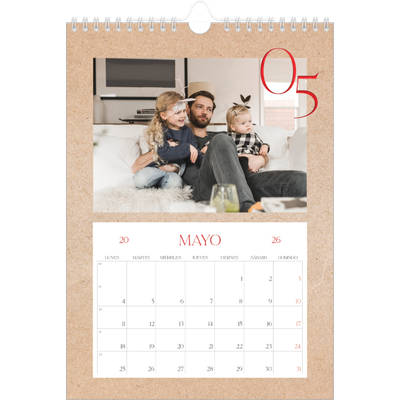 Calendario personalizado A4 — Toques de rojo [portada]