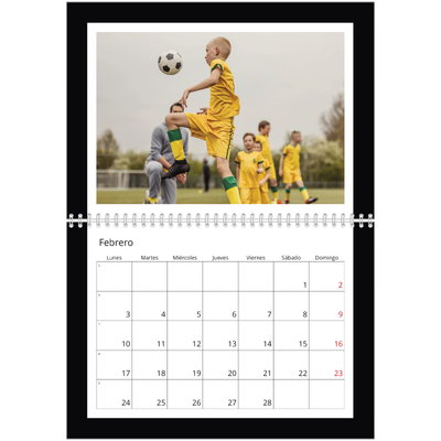 Calendario personalizado doble A4 — Marco negro [Febrero]