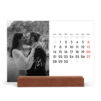 Calendario de mesa con base de madera - apaisado  — Escritura elegante [Abril]