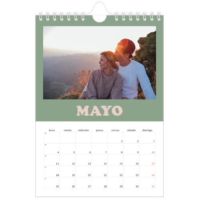 Calendario personalizado A5 — Marcos retro [portada]