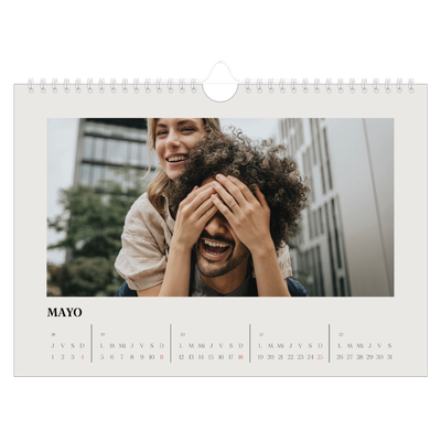 Calendario A4 horizontal — Marfil simple [portada]
