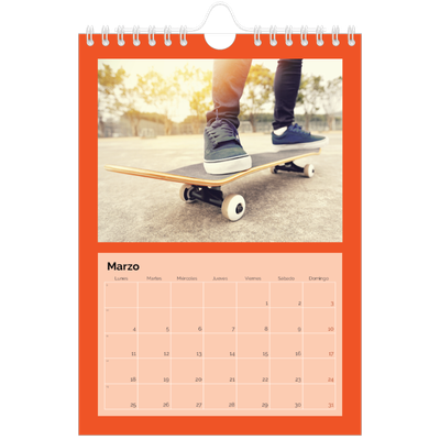 Calendario personalizado A5 — Brillante y llamativo [Marzo]
