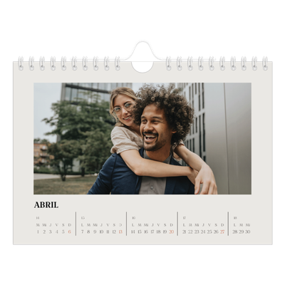 Calendario personalizado A5 — Marfil simple [Abril]