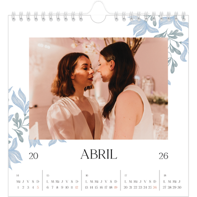 Calendarios Cuadrados — Romance en blanco y azul [Abril]