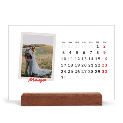 Calendario de mesa con base de madera - apaisado  — Firmado en carmín [portada]
