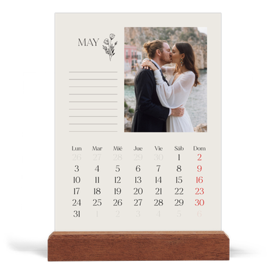 Calendario de mesa con base de madera - vertical  — Iniciales en flor [portada]