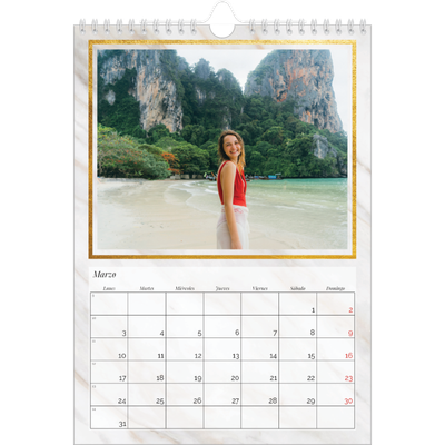 Calendario personalizado A4 — Marco de mármol dorado [Marzo]