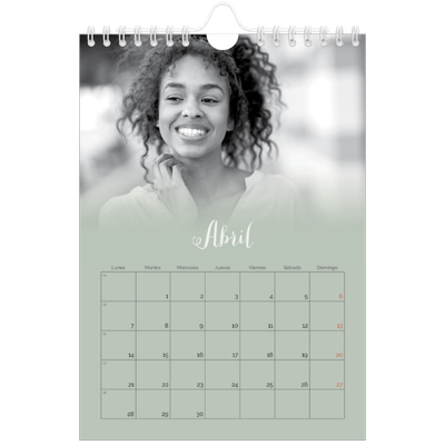 Calendario personalizado A5 — Verde bruma [Abril]