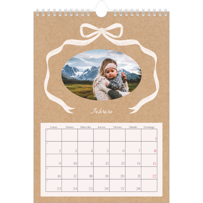 Calendario personalizado A4 — Papel kraft y lazo [Febrero]