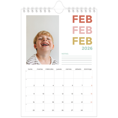 Calendario personalizado A5 — Tipografía colorida [Febrero]
