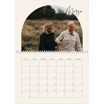 Calendario personalizado doble A4 — Arco de recuerdos [Marzo]