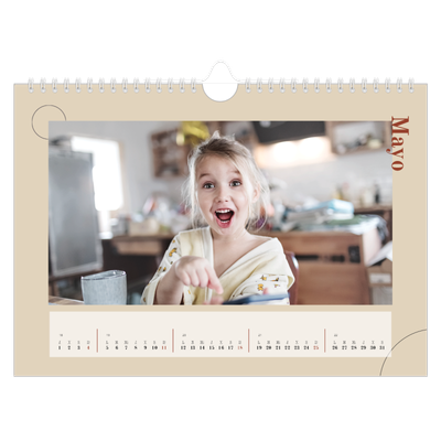 Calendario A4 horizontal — Texto asimétrico [portada]