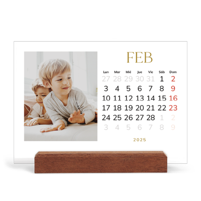 Calendario de mesa con base de madera - apaisado  — Texto dorado grande [Febrero]